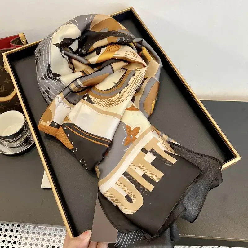 Chanel silk scarf 90-180cm E19 (6)
